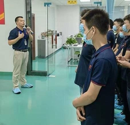 Organizați managementul 6S pentru toți angajații