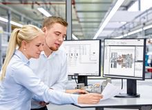 Soluție pentru dulapul de comandă Pogo Pin